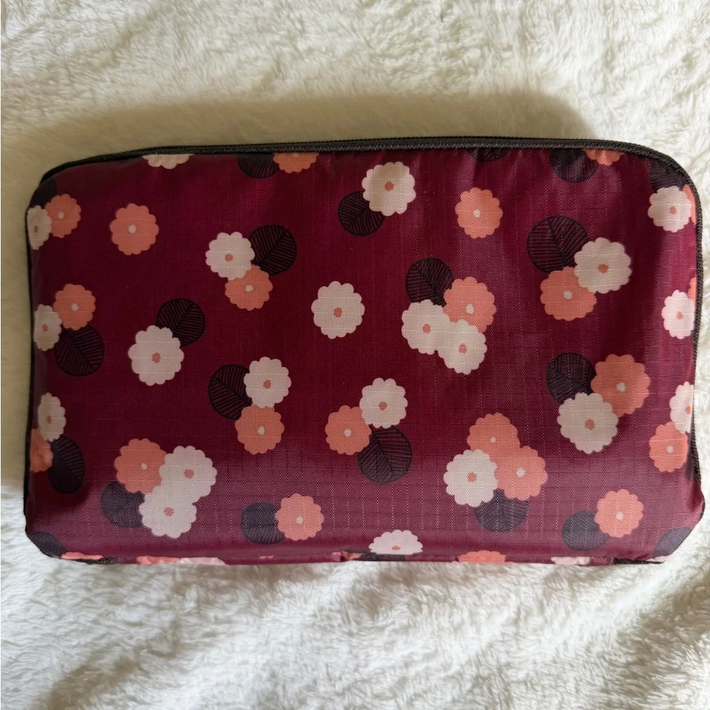 Foldable Floral Tote Bag in Burgundy - Women Bags - Picture 7 of 9